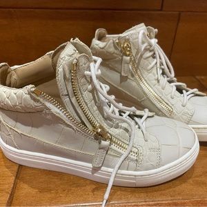 Giuseppe Zanotti girls sneakers, color white, beige. Size 30 or12.5-1 US.